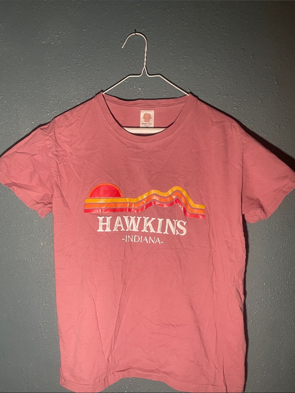 Graphic Tee - Dusty Rose Stranger Things